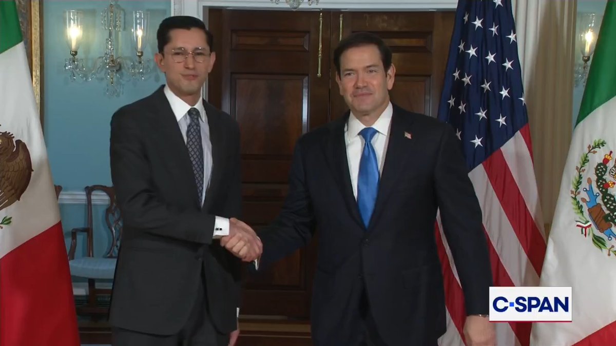 Roberto Velasco secretario de Relaciones Exteriores de México con Marco Rubio su contraparte en Estados Unidos. Porque el Silencio?? Sería Más fácil decir que están discutiendo para que no haya especulaciones que no ayudan a ninguno de los dos países.