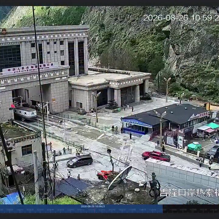🚨 BREAKING: A massive wall of water and debris tore through the Nepal-Tibet border region, killing at least 31 people and leaving hundreds missing. Officials say an earthquake may have triggered a landslide that blocked a river, sending a deadly torrent downstream. Villages, roads and border areas were wiped out as helicopters worked to rescue people stranded on rooftops. Absolutely horrific.
