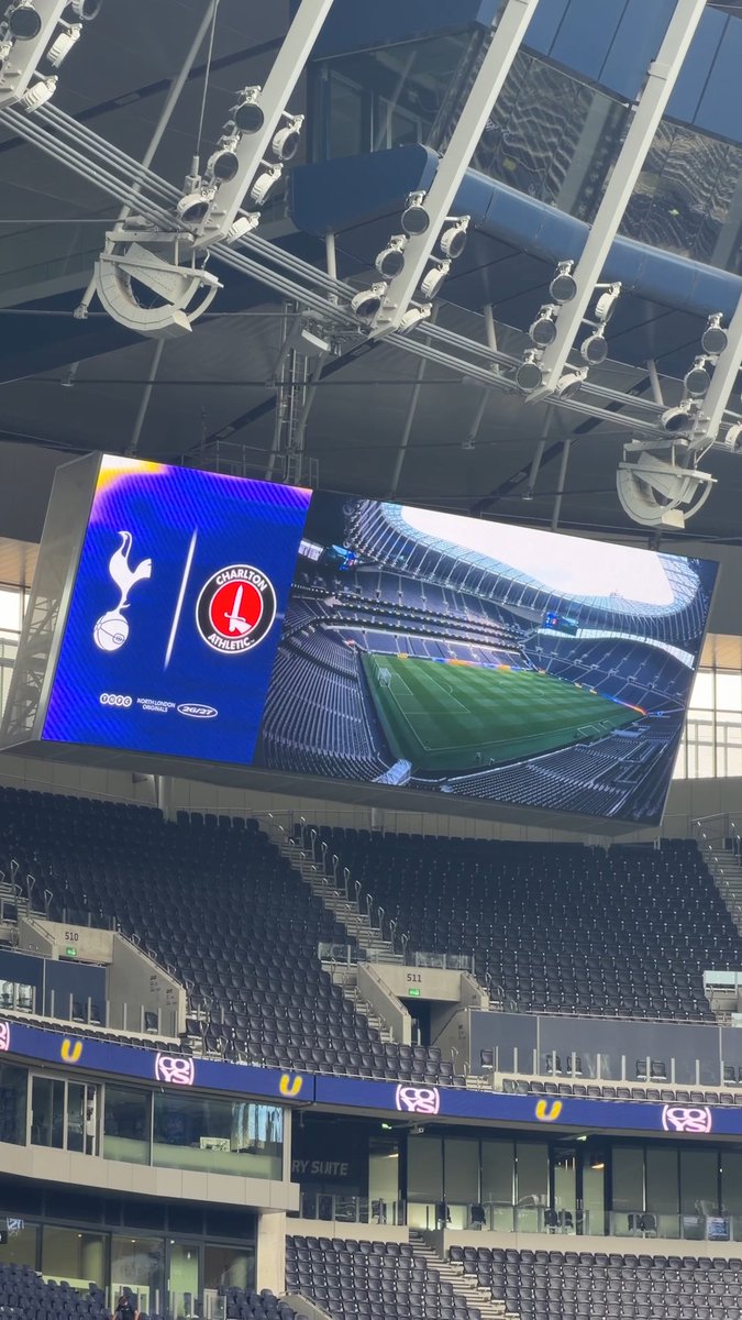 The stage is set for Carabao Cup action in N17! 🏟️🏆