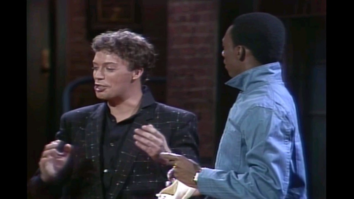 Tim Curry thought he was helping Eddie Murphy break away from typecasting, but Eddie turned the entire monologue into comedy gold. Watching it today feels a little different. Tim Curry was more than a brilliant actor, he was a true performer who brought an unmistakable presence, wit, and warmth to everything he touched. Moments like this remind us why his work will continue to live on. The laughter remains, even when the legends who gave it to us are gone. 🕊️❤️