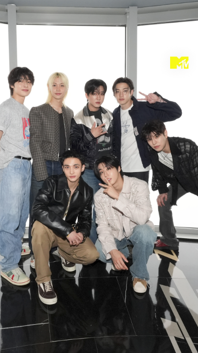 CADÊ MINHAS STAYS???? Já tá podendo pedir pra esses três meses passarem VOANDO? Stray Kids #MTVMúsica #StrayKids