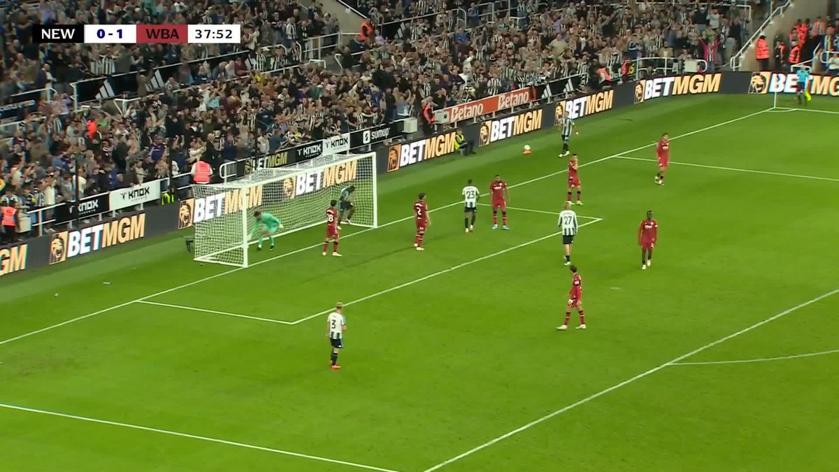 A debut goal for Bazoumana Toure! 🔲
