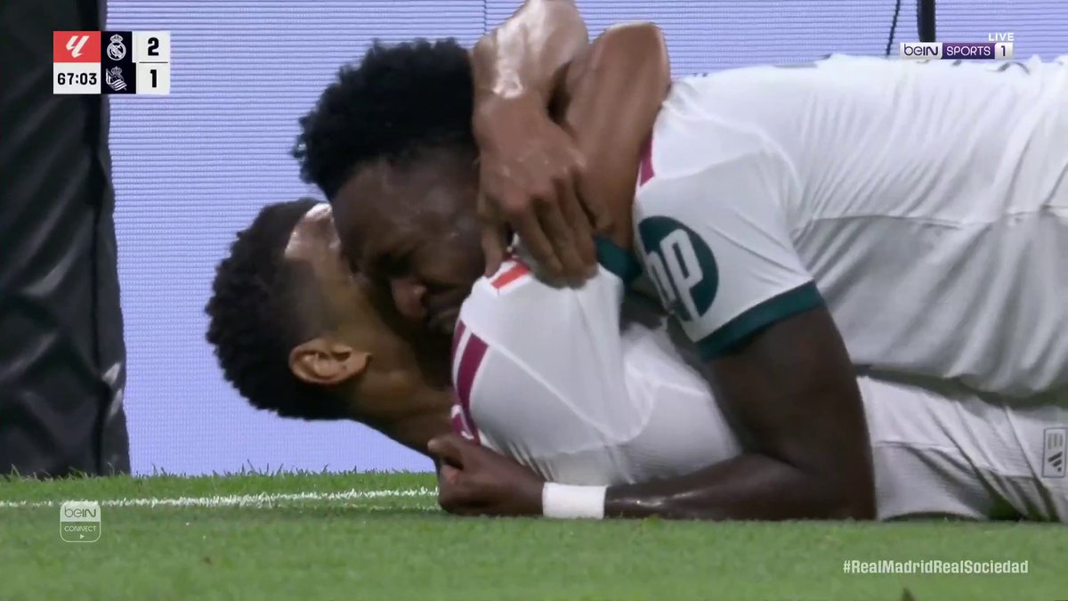 فينيسيوس جونيور يضيف الثالث لريال مدريد بعد تمريرة من بيلينغهام ومهارة مميزة داخل منطقة الجزاء ⚽️🔥 #الدوري_الإسباني
