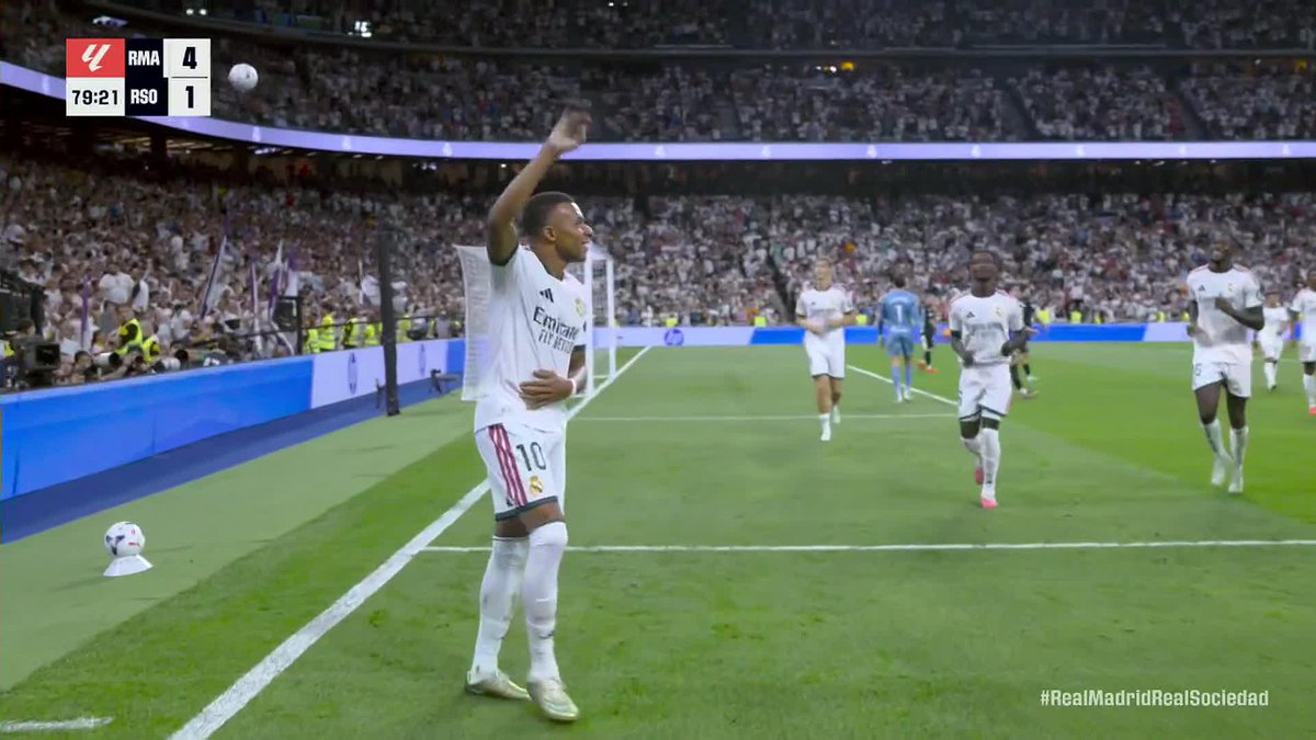 KYLIAN MBAPPÉ COMPLETES HIS HAT TRICK 👏