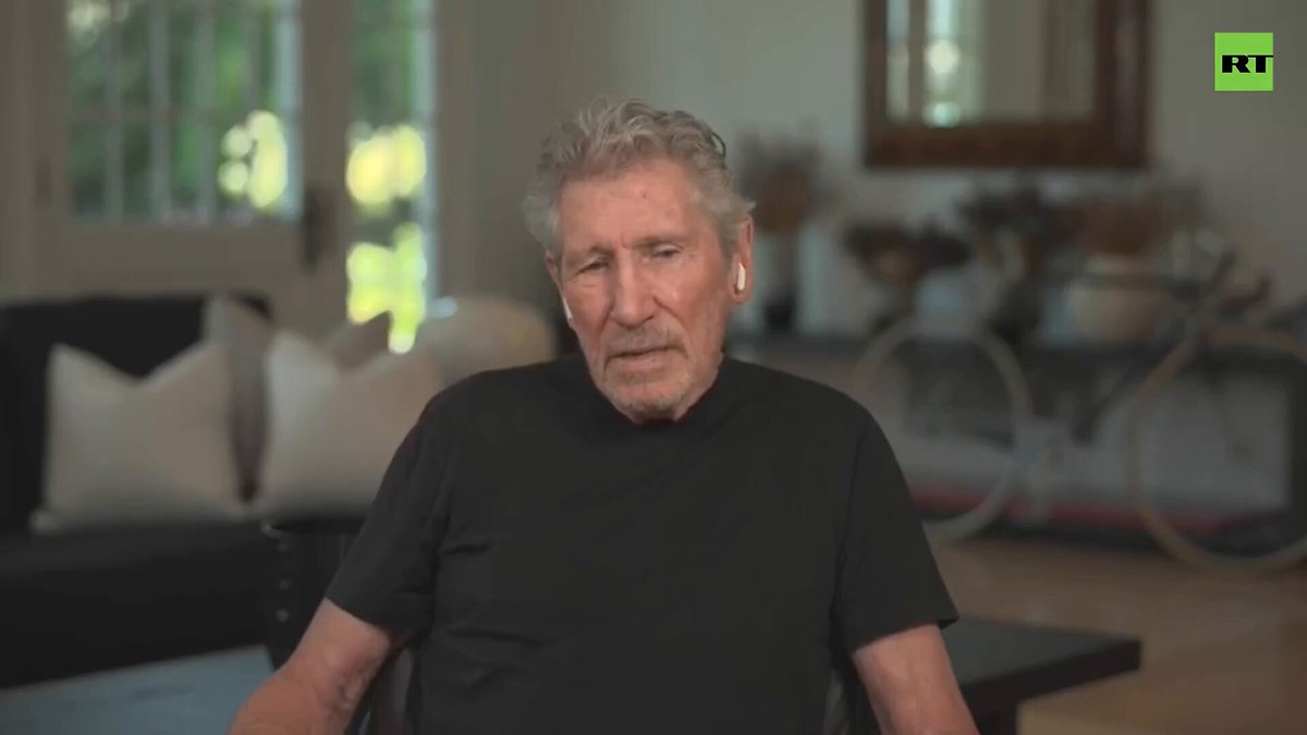 Roger Waters to RT: relying on AI 'reduces size of your BRAIN, capacity to think and feel' 'It reduces everything human about anybody who goes in that direction' 'So where do you draw the line?'