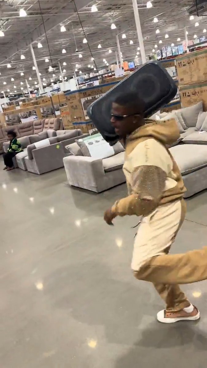 Imagine you're at Costco and this retard walks in doing this for a social media video. Move accordingly... #CityLife #costco #ego #dumb #loud #civility #diversity #tiktoker #decay #3rdWorld #urban #democrats