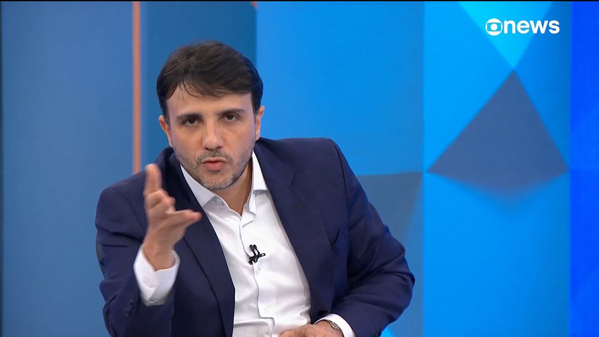 Renan Santos defende política de Bukele e diz que "vai ter regime de exceção em favelas" ➡ Assista à #GloboNews ao vivo: #Eleições2026 #RenanSantos #Entrevista