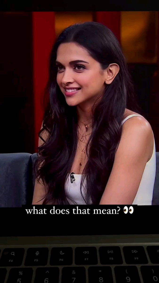 Deepika’s answer to “first thing you notice in a man” 😳 She didn’t say it. Alia’s face did 👀
