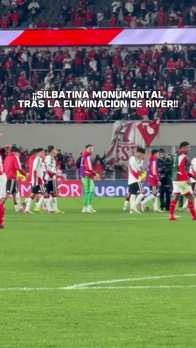 EL MONUMENTAL HABLÓ: ¡IMPRESIONANTE SILBATINA DE TODO EL ESTADIO TRAS LA ELIMINACIÓN DE RIVER!