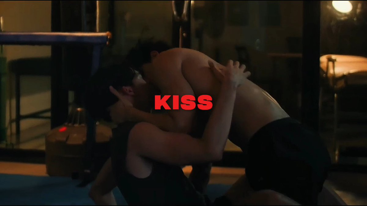 Kiss me ki-ki-kiss me 💋