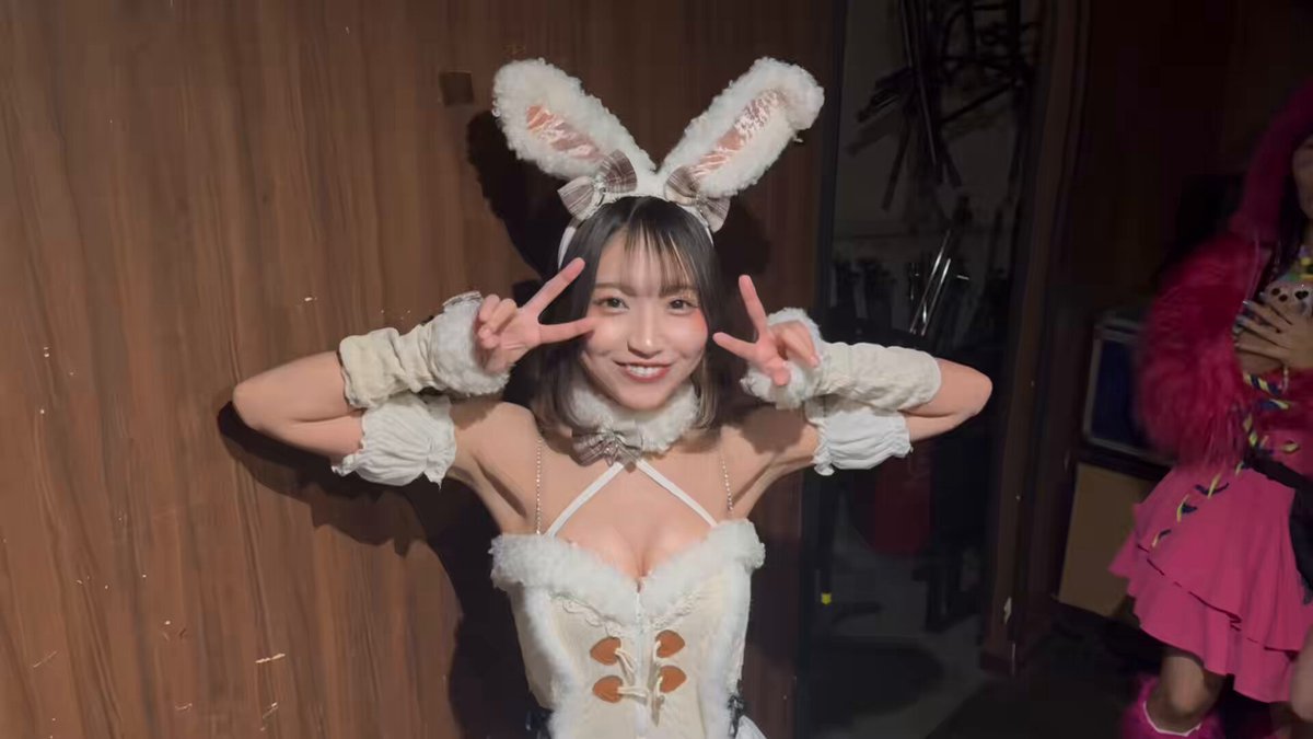 バニー飴ちゃんマジカルスティックで マジカルバニーもあちゃんに 変身できます🪄︎︎✨🤍🐰