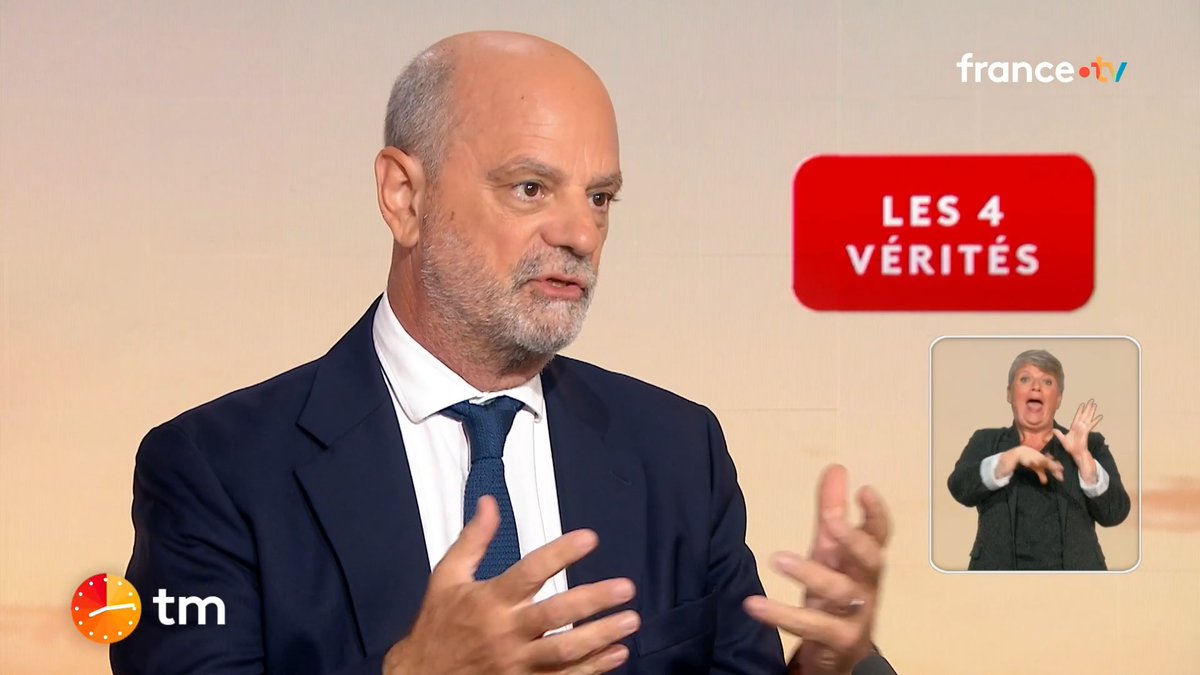 🗣️ "Le but est d'arriver à ce que ni l'extrême gauche, ni l'extrême droite ne soit au pouvoir dans un an." 🔴 Jean-Michel Blanquer, ex-ministre de l'Éducation nationale, justifie l'absence du RN et de LFI à l'université d'été de son think tank. #Les4Vérités