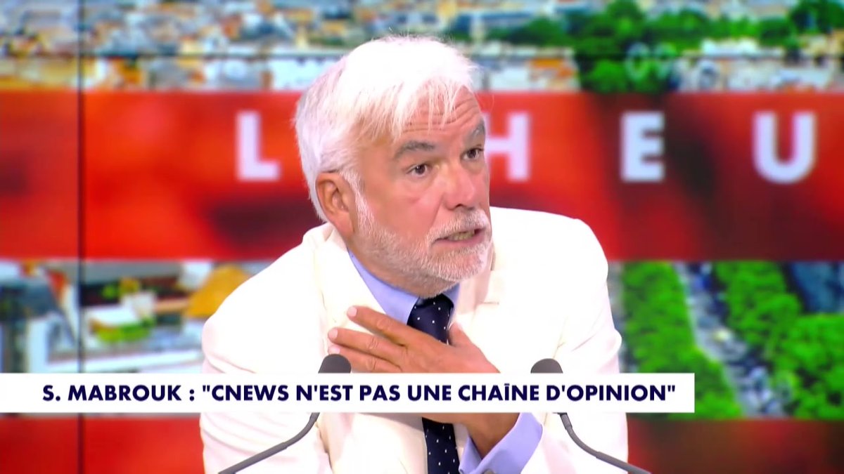 "Je ne vois pas pourquoi on demande à une femme, qui est la compagne d'un homme politique, de se retirer de l'antenne ? Je pense qu'elle aurait très bien pu, en 2026, continuer de présenter le journal de France Télévisions" déclare Pascal Praud dans l'#HDPros sur #Europe1