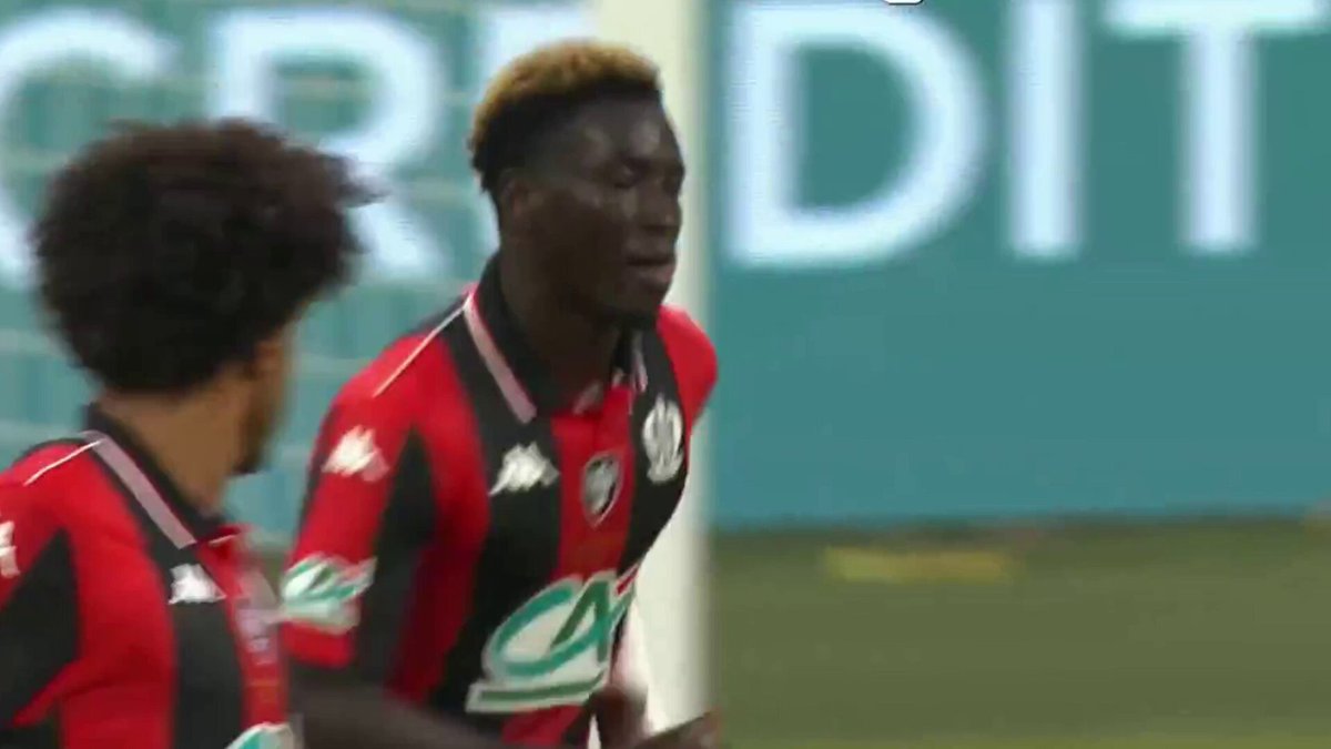Fenerbahçe'nin yeni genç stoperi Kojo Peprah Oppong.