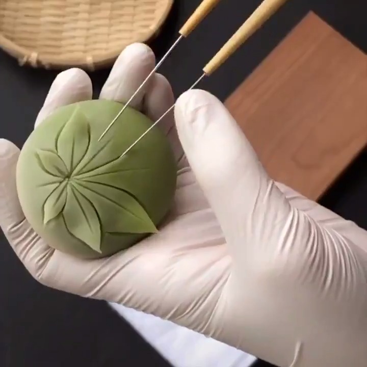 日本の繊細すぎる工芸品、和菓子が海外で話題に