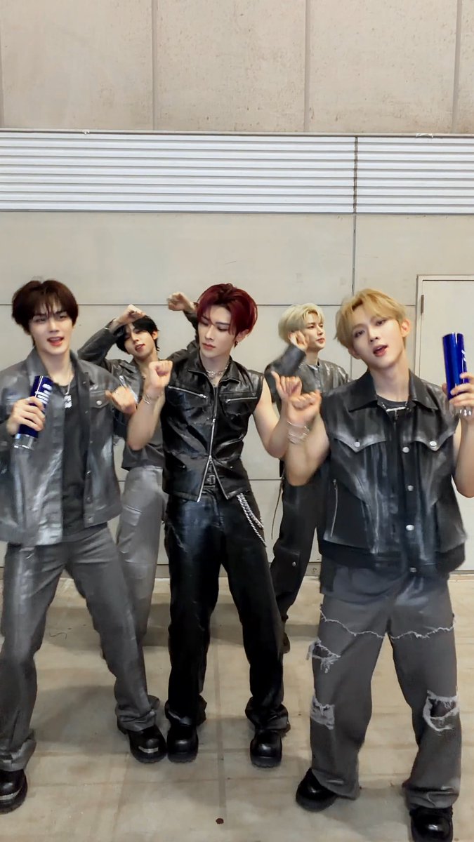 WE LIKE AND2BLE PARTY 🏅🤍 🔗 #AND2BLE #앤더블 #KWDA #KWDA2026 #KWORLDDREAMAWARDS