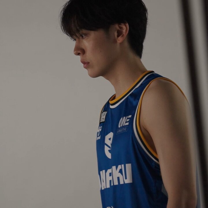 公式写真撮影を撮影📸 PART5は #駒沢颯 ！映える男への要求はエスカレートしていき...😳 #湖北キャンプ #滋賀レイクス