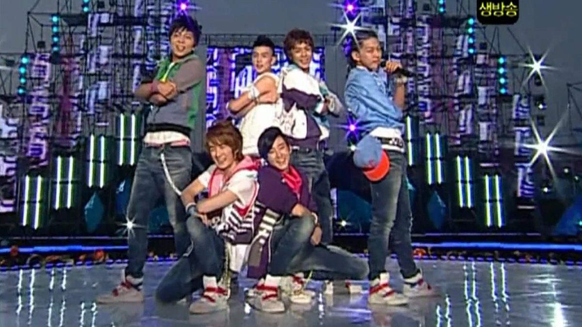 18 years ago today, UKISS debuted on M COUNTDOWN performing their debut single ‘Not Young’.
