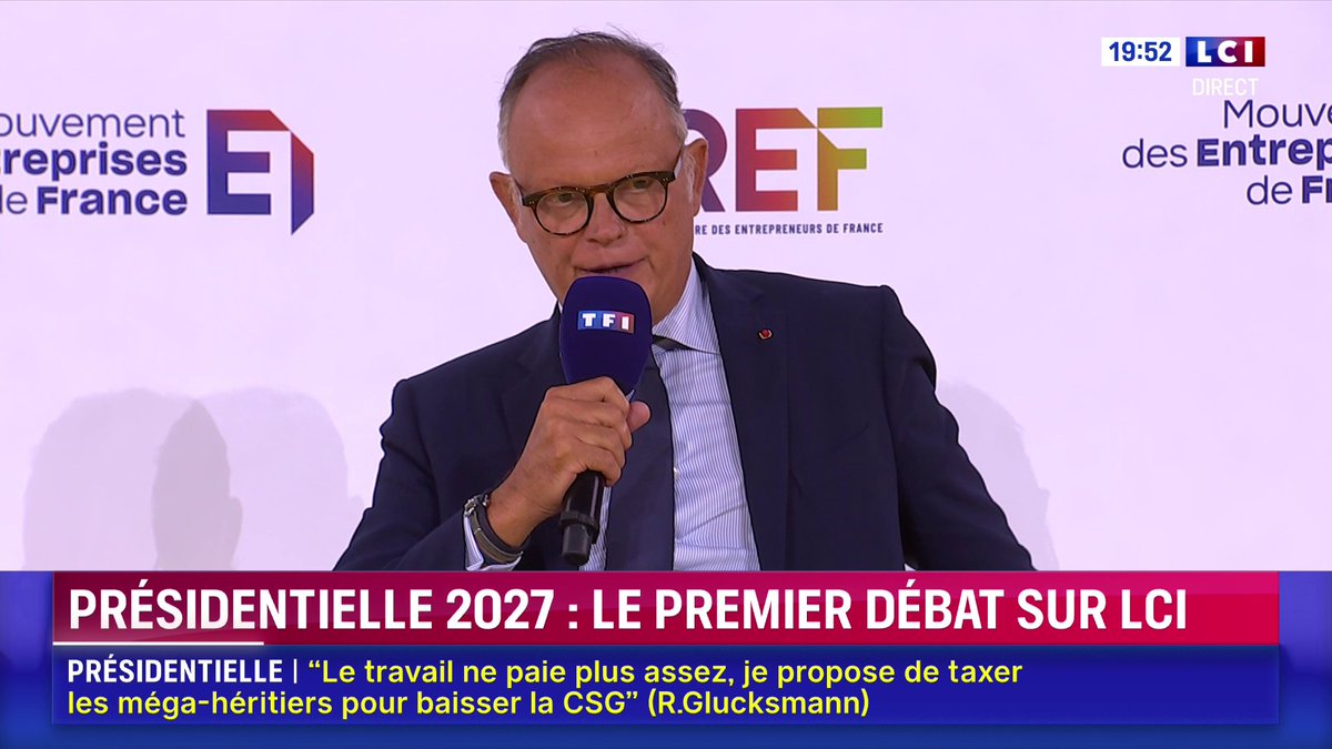 🔴 Édouard Philippe estime que le président de la République nouvellement élu devra "s'attaquer à la révision du budget qui va être adopté" ▶️ Sept candidats à la présidentielle devant les patrons : le grand débat de #LaREF26 du Mouvement des Entreprises de France sur LCI