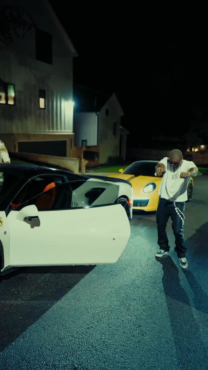 🚨Ruger flaunts his New Cars in the US 🇺🇸 🏎️