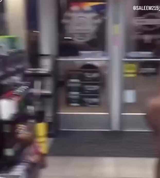 Bro dis shit got me laughing like mf 😂😂 is dis shit real or a skit?