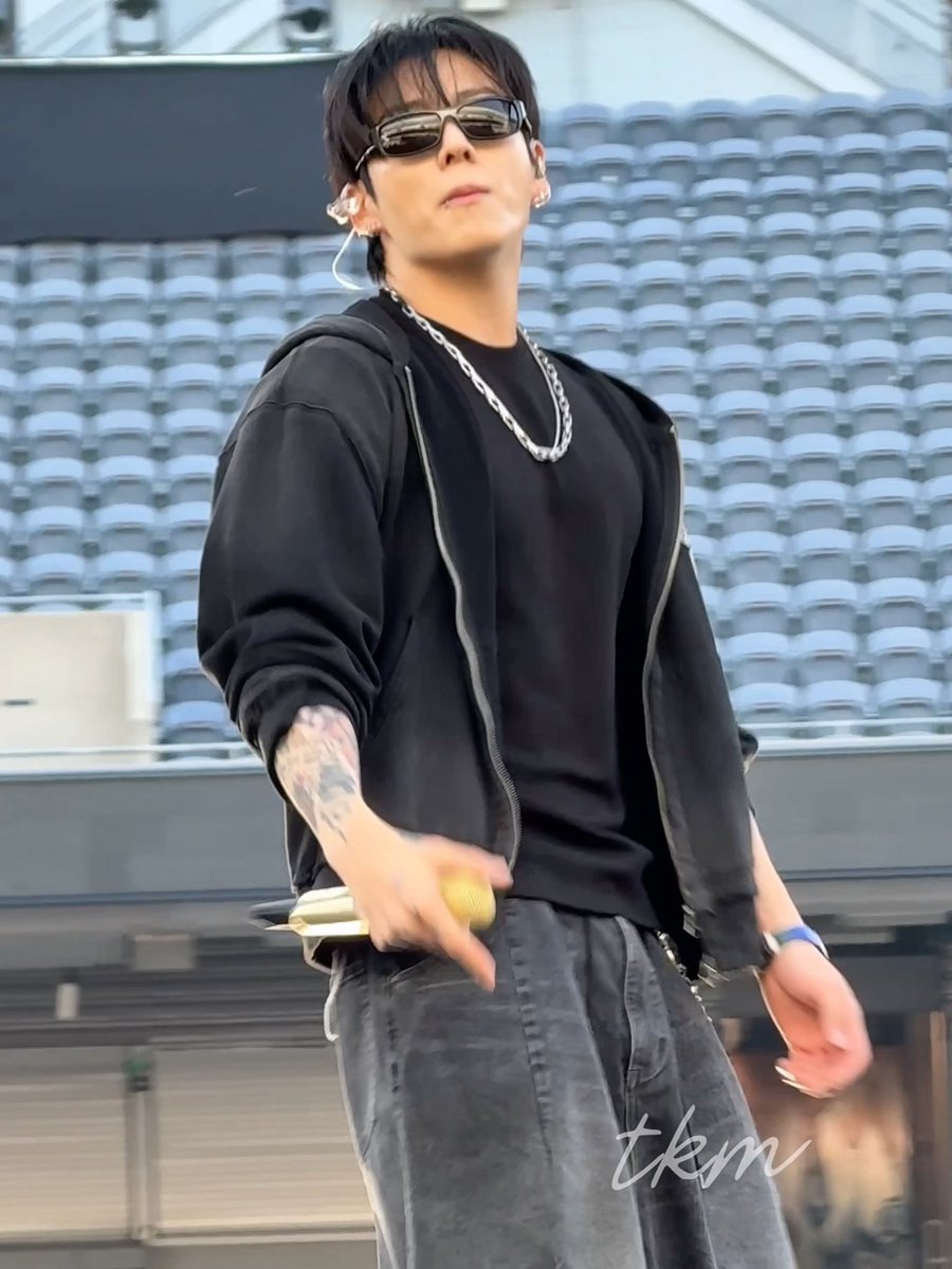 his chest is ENORMOUS… what the hell.