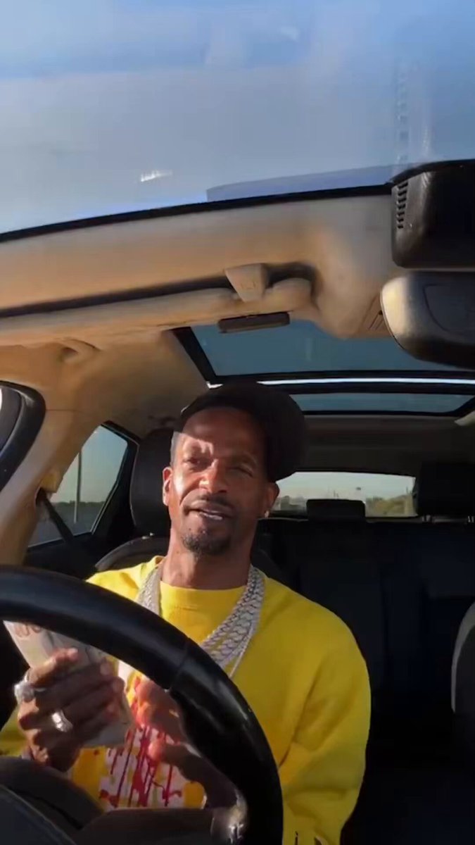 Charleston White calls out Gillie and Wallo for pushing k*llers like King Von and Lil Durk onto the youth but staying silent after Durks arrest 😳 “I wonder what Gillie and Wallo have to say now… y’all love them k*llers”