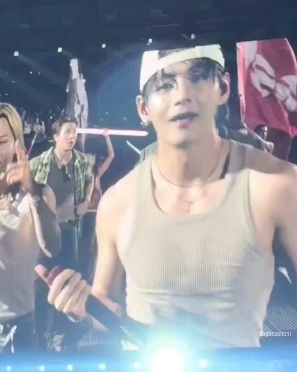 IM SICK IM ACTUALLY SICK TAEHYUNG PLS STOP