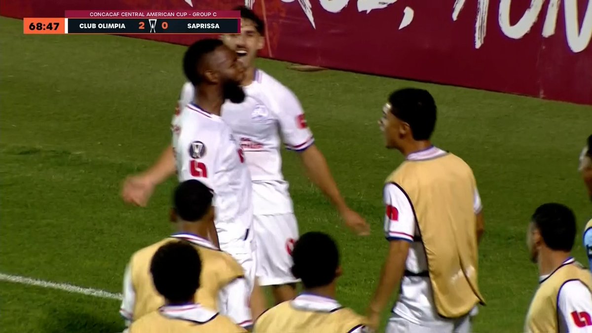 🔵🔴EL 'TORO' BENGUCHÉ NO DESAPROVECHA LA DUDA DE MADRIZ Y OLIMPIA YA GANA 2-0 EN EL CLÁSICO🦁🔥 EL GOLEADOR HISTÓRICO DE LA COPA LO VUELVE A HACER🤩 ▶️Todos los juegos de la 🏆#CopaCentroamericana en el Plan Premium de #DisneyPlus