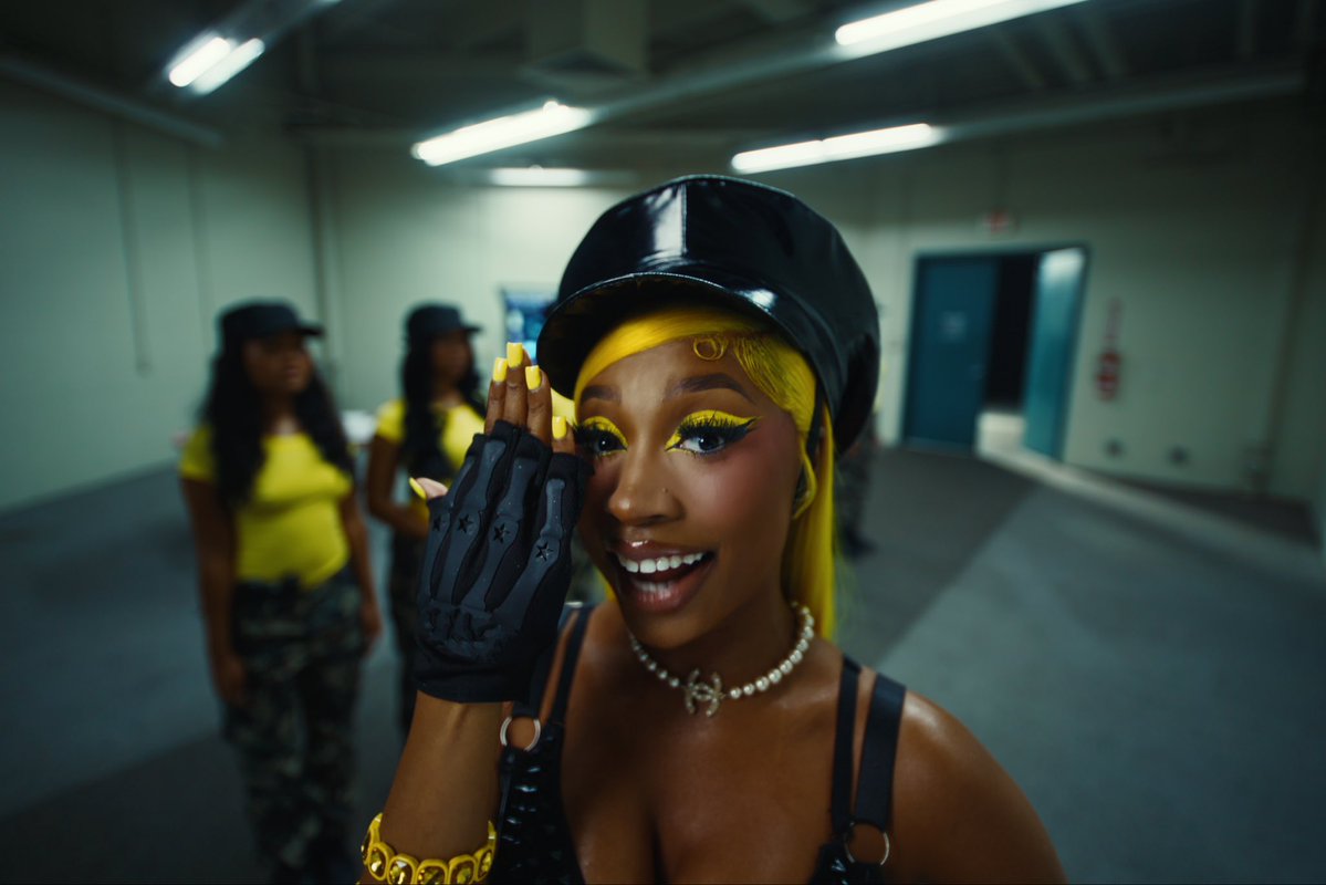 GET HIT #OUT NOW ☀️