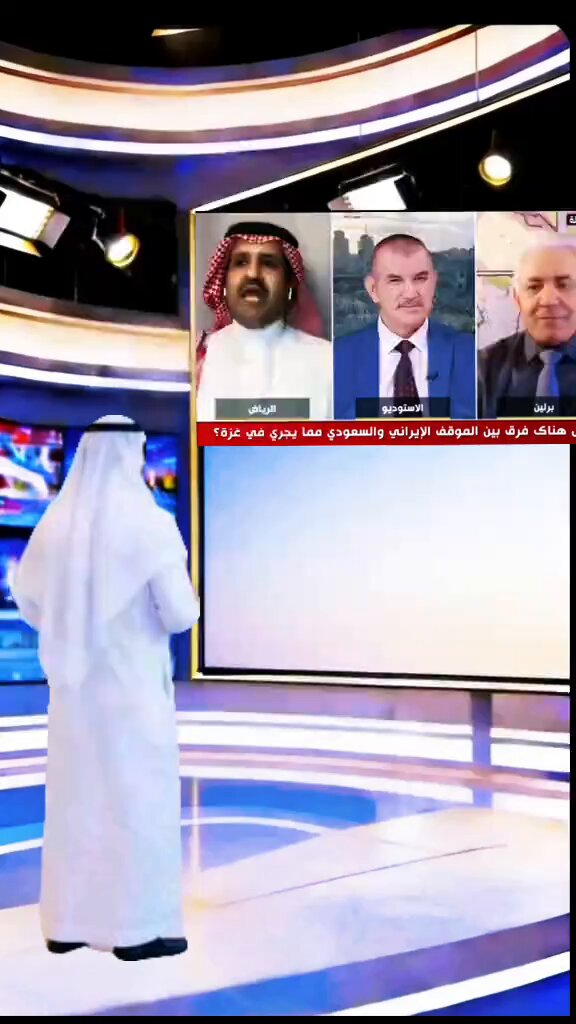 ملجم الخونة والغوغائية المحلل السعودي/ عشق بن محمد بن سعيدان تارة .. ينضرون على السعودية الدين والشريعة وتارة أخرى .. ينضرون علينا الحرية والديمقراطية وتارة .. العروبة .. !!