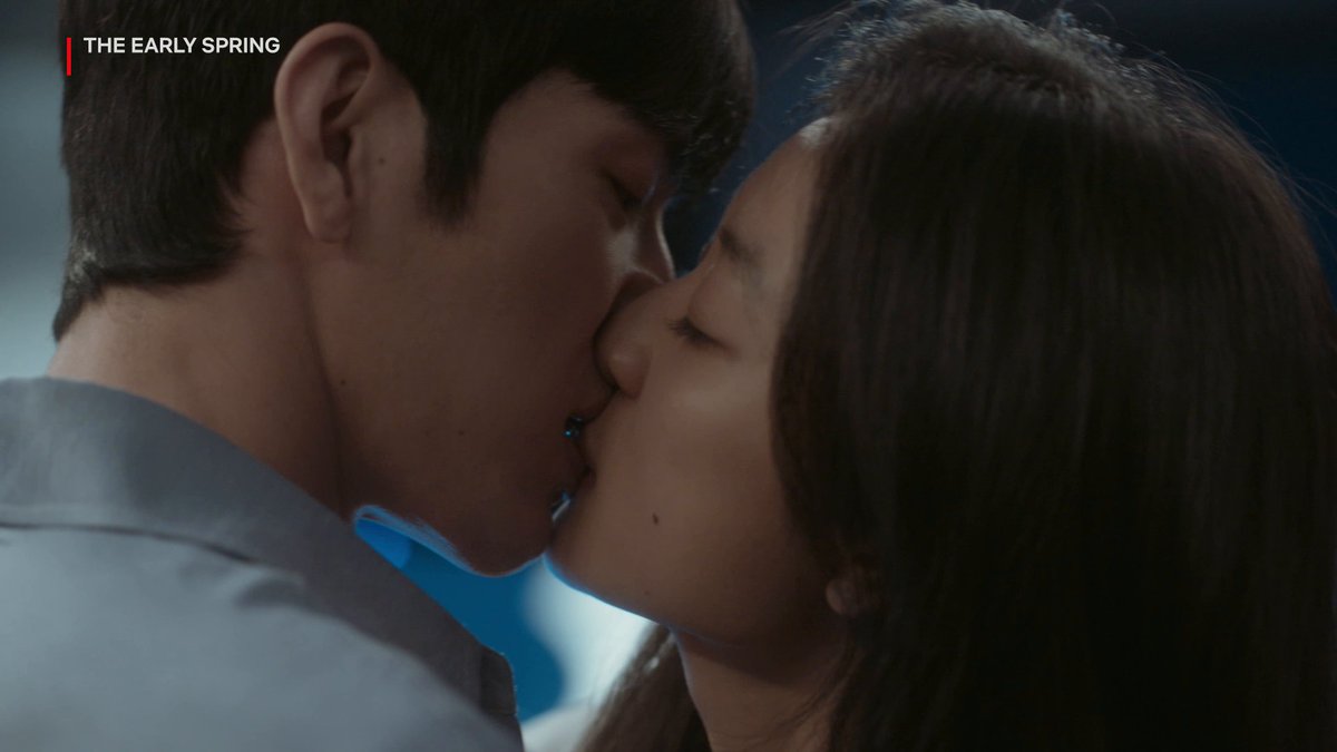 still not over last night’s episode and nian and zhitao’s steamy first kiss 🫢 #TheEarlySpring #早春晴朗 #JingBoran #井柏然 #SunQian #孙千 #cdrama