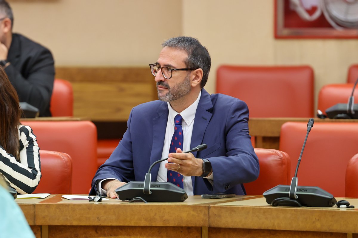 Un partido de oposición responsable mostraría su apoyo al gobierno, sin fisuras, ante un ataque a nuestra integridad territorial. Pedimos al PP que sea un partido de Estado, que arrimen el hombro, que apuesten por la convivencia y no por la propaganda del odio. 🗣️ Sergio Gutierrez