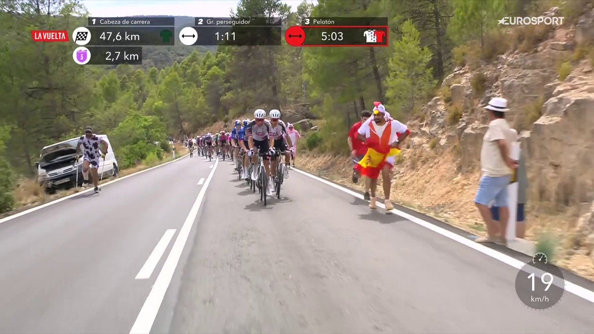 "Como le vea el médico que le ha dado la baja..." 😂 #LaVuelta26 #LaCasadelCiclismo