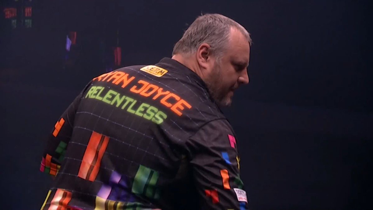 JOYCE WINS ON THE BULL! 🎯 He's at it again! Ryan Joyce is through to round two following a 6-3 victory over Spain's Cristo Reyes. 📺 #ET11