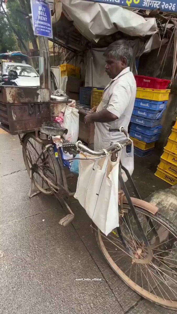 இந்த வீடியோவ முழுசா பாருங்க...(Especially 70th second) India Today குடுத்த அந்த 9% சுத்த பொய்னு தோணுது.. கண்டிப்பா விஜய் தளபதிக்கு 20% சப்போர்ட் இருக்கு நார்த்ல...