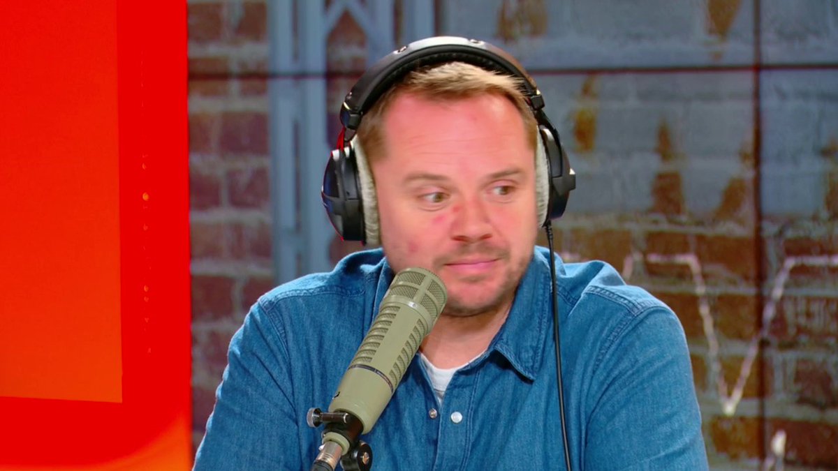 🗣️ Eric Di Meco après la décision de la LFP d'inverser le match retour entre Rennes et le PSG, qui se disputera donc au Parc des Princes: "Dans ce monde fait d'incertitudes, il y a un truc qui ne change jamais, ce sont les décisions de la Ligue. Ça va toujours dans le même sens."