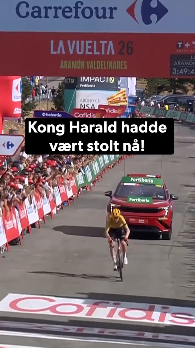 - For kong Harald, for hele Norge ❤️ Andreas Leknessund og Tobias Halland Johannessen sikret dobbelt norsk i La Vuelta fredag 🇳🇴