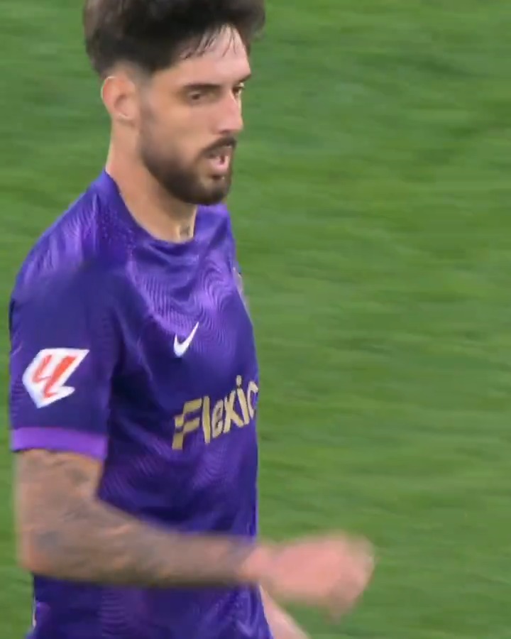 💥 ¡El Elche Club de Fútbol CREE EN LA REMONTADA! ¡El conjunto ilicitano marca dos goles en dos minutos y busca darle la vuelta al RacingElche! LALIGAHighlights | VUELVELALIGA