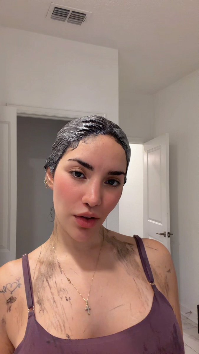 .Kimberly Loaiza 🇲🇽 vía TikTok 🖤✨