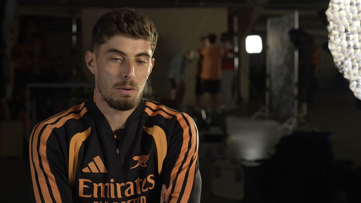 "He would say definitely he's the better player, but I have another opinion about that!" Who is the best padel player out of Kai Havertz and Viktor Gyökeres? 🏓