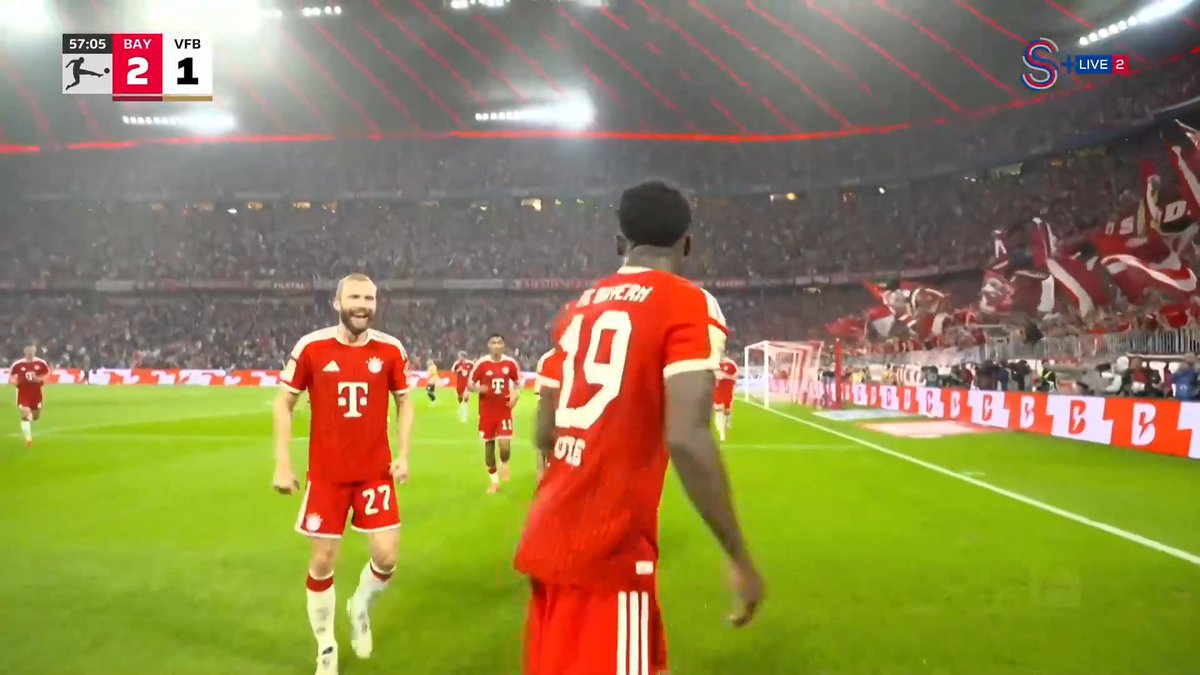 💥 Bayern Münih, Stuttgart karşısında 3 dakikada 2 gol attı. 💥 Skor 3-1 oldu. 📲 Sporun Ev Sahibi S Sport Plus! 𝗔𝗥𝗘𝗡𝗔𝗬𝗟 koduyla indirimli izle 🎉 👉 #işbirliği S Sport Plus