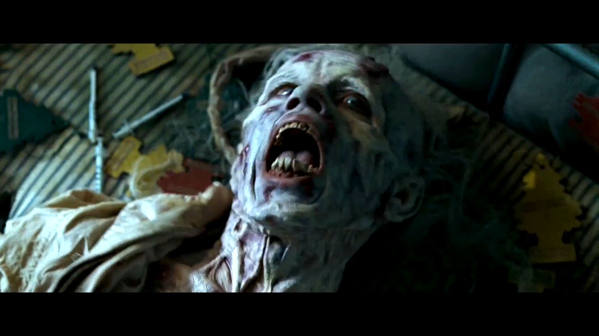 David Fincher is in my top 3 directors because of this scene in Se7en. I’d never seen a cinema react quite like it. The whole room jumped. Then screamed. It's not a cheap scare. He spends 53 mins placing the audience exactly where he wants them, then pulls the trigger.