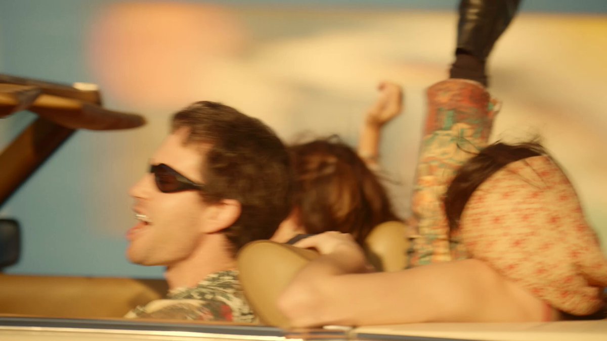 Geordie Kieffer is vibing and thriving in the music video for new single “No Fake Rockstars.”