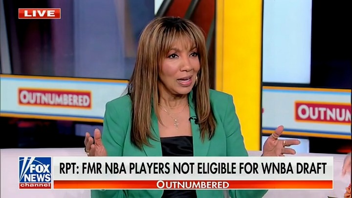 The WNBA says Enes Kanter FREEDOM & Royce White 🇺🇸 are NOT eligible to play in the league. 🏀 Kaylee McGhee White says the obvious question is: Why? If the WNBA admits men aren’t eligible, it’s time to make the standard clear. Women’s sports are for women.