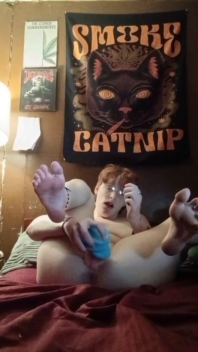 My new favorite dildo~ (DM to watch me cum in the full video~) #nsfwtwt #nsfw #horny #masturbation #naturaltits #piercings #nipplepiercings #feet #toes #ass #hairypussy #tightpussy #dildo #creaturecock #selling #opendms #dmsopen