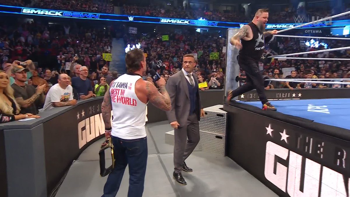 Total CHAOS to start #SmackDown! player/coach | Kevin