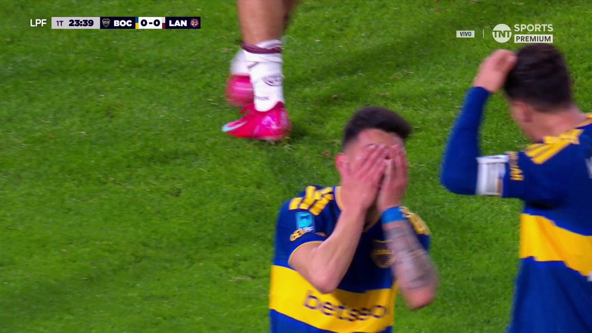 📹Era un GOLAZO de #BOCA, pero no pudo #Velasco.
