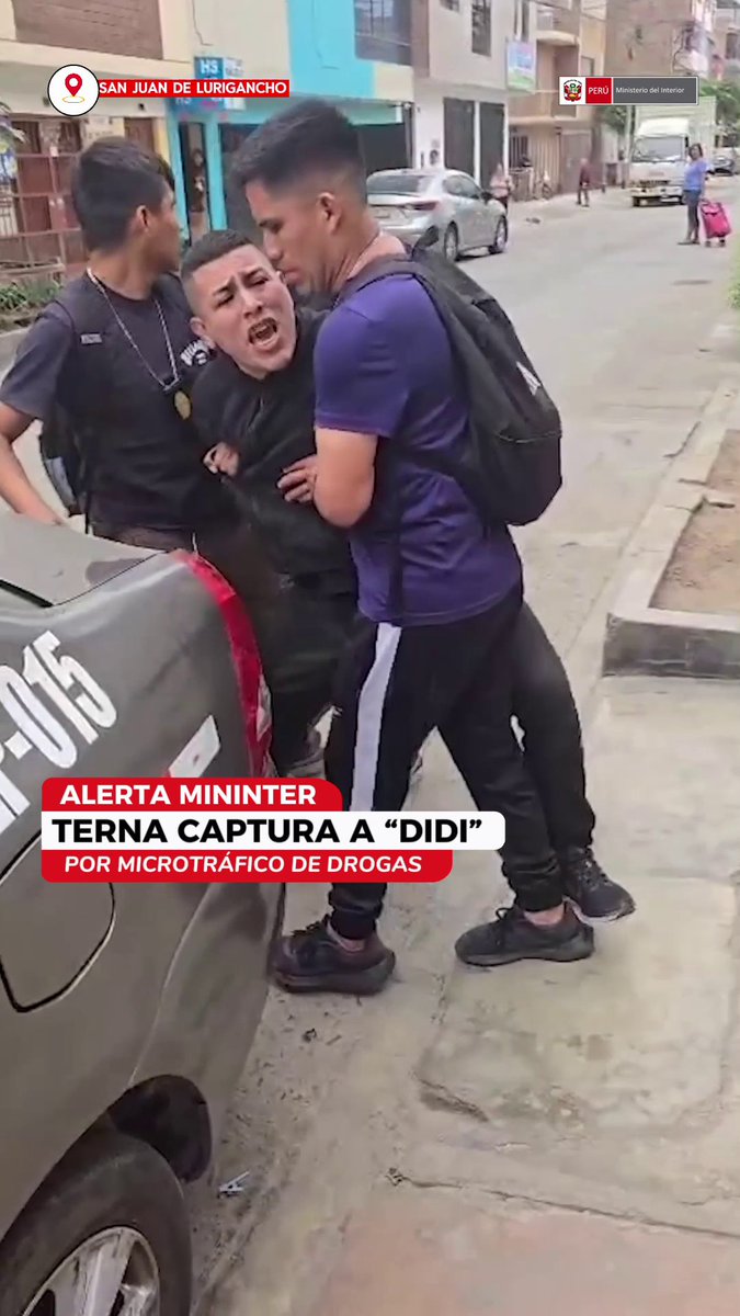 ¡Cayó el “Didi” de la droga! 🚗🚓 #SJL | Efectivos del Grupo Terna capturaron a un sujeto que microcomercializaba drogas usando como fachada un servicio de taxi por aplicativo. Producto de esta intervención, se decomisaron 814 de ketes de pasta básica de cocaína. Asimismo, se incautaron celulares y dinero en efectivo. #SeguridadYOrden
