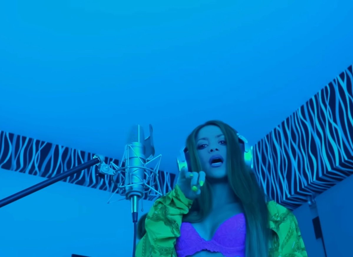 Karol G quiere repetir la fórmula de Shakira en todo. Ahora se unirá a Bizarrap para lanzarle a Feid. Claramente Shakira ya lo hizo antes.